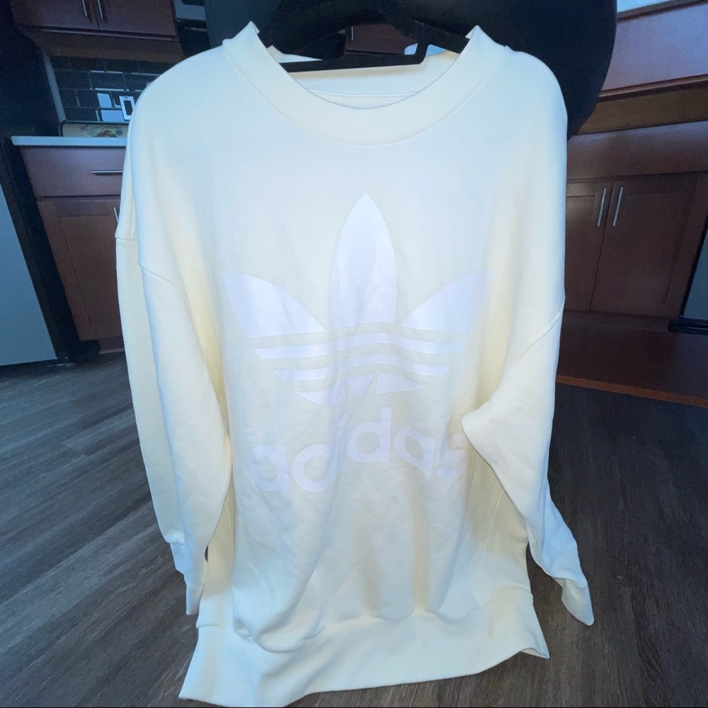 ADIDAS Sweatshirt NEVER WORN!!